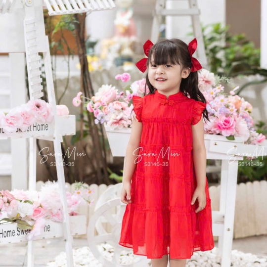 Đầm xuông bé gái