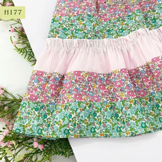 Váy bé gái thiết kế